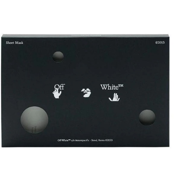 Off white collaboration w/ Amore Pacific Sheet Masks and cotton pads - Picture 4 of 6